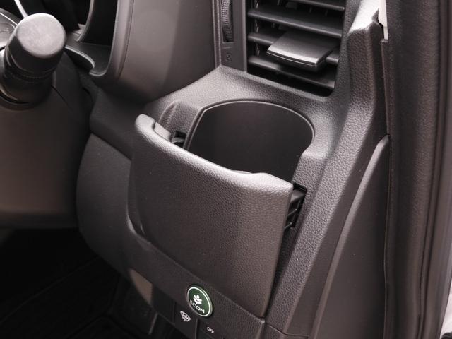 フィットハイブリッド Lホンダセンシング 7インチナビ バックカメラ ETC アダプティブクルーズコントロール Bluetooth USB入力端子 LEDヘッドライト 衝突被害軽減ブレーキ スマートキー フルセグ オートエアコン 禁煙車(56枚目)