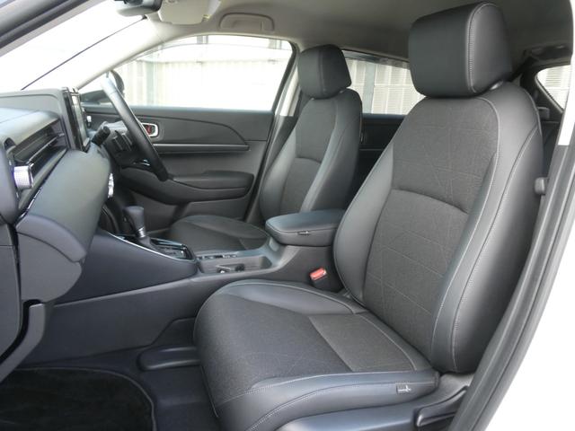 ヴェゼル ｅ：ＨＥＶＺ　ワンオーナー　８インチナビ　バックカメラ　ドラレコ　ＥＴＣ　渋滞追従機能付アダプティブクルーズコントロール　シートヒーター　Ｂｌｕｅｔｏｏｔｈ　ＵＳＢ入力端子　ＬＥＤヘッドライト　パドルシフト　禁煙車（9枚目）