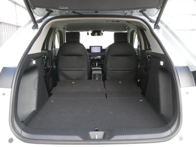 ヴェゼル ｅ：ＨＥＶＺ　ワンオーナー　８インチナビ　バックカメラ　ドラレコ　ＥＴＣ　渋滞追従機能付アダプティブクルーズコントロール　シートヒーター　Ｂｌｕｅｔｏｏｔｈ　ＵＳＢ入力端子　ＬＥＤヘッドライト　パドルシフト　禁煙車（12枚目）