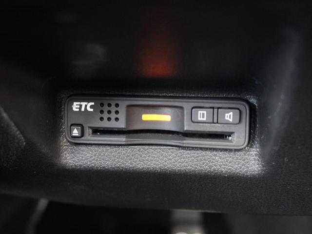 シャトル ハイブリッドZ ワンオーナー 7インチナビ バックカメラ ETC クルーズコントロール シートヒーター Bluetooth LEDヘッドライト 衝突被害軽減ブレーキ 純正アルミホイール パドルシフト 禁煙車(5枚目)