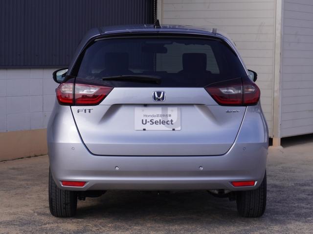 フィット e:HEVベーシック ワンオーナー 8インチナビ バックカメラ ETC アダプティブクルーズコントロール Bluetooth USB入力端子 LEDヘッドライト 衝突被害軽減ブレーキ スマートキー フルセグ 禁煙車(13枚目)