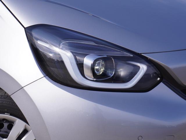 フィット e:HEVベーシック ワンオーナー 8インチナビ バックカメラ ETC アダプティブクルーズコントロール Bluetooth USB入力端子 LEDヘッドライト 衝突被害軽減ブレーキ スマートキー フルセグ 禁煙車(30枚目)