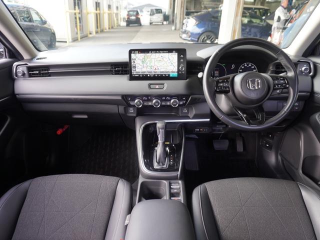 ヴェゼル ｅ：ＨＥＶＺ　ワンオーナー車　ホンダコネクトナビ　バックカメラ　前後ドラレコ　ＥＴＣ２．０　シートヒーター　Ｂｌｕｅｔｏｏｔｈ　ＵＳＢ入力端子　ＬＥＤオートライト　パドルシフト　ブラインドスポットモニター（9枚目）