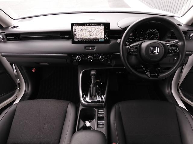 ヴェゼル ｅ：ＨＥＶＺ　４ＷＤ　ワンオーナー　いまコレ＋新品マット付　９インチナビ　バックカメラ　ドラレコ　ＥＴＣ２．０　渋滞追従機能付アダプティブクルーズコントロール　シートヒーター　Ｂｌｕｅｔｏｏｔｈ　純正アルミホイール（9枚目）