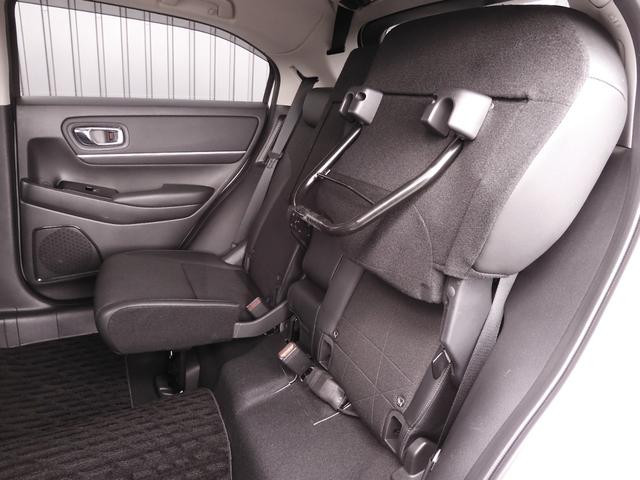 ヴェゼル ｅ：ＨＥＶＺ　４ＷＤ　ワンオーナー　いまコレ＋新品マット付　９インチナビ　バックカメラ　ドラレコ　ＥＴＣ２．０　渋滞追従機能付アダプティブクルーズコントロール　シートヒーター　Ｂｌｕｅｔｏｏｔｈ　純正アルミホイール（12枚目）