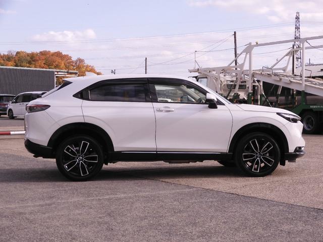 ヴェゼル ｅ：ＨＥＶＺ　４ＷＤ　ワンオーナー　いまコレ＋新品マット付　９インチナビ　バックカメラ　ドラレコ　ＥＴＣ２．０　渋滞追従機能付アダプティブクルーズコントロール　シートヒーター　Ｂｌｕｅｔｏｏｔｈ　純正アルミホイール（28枚目）