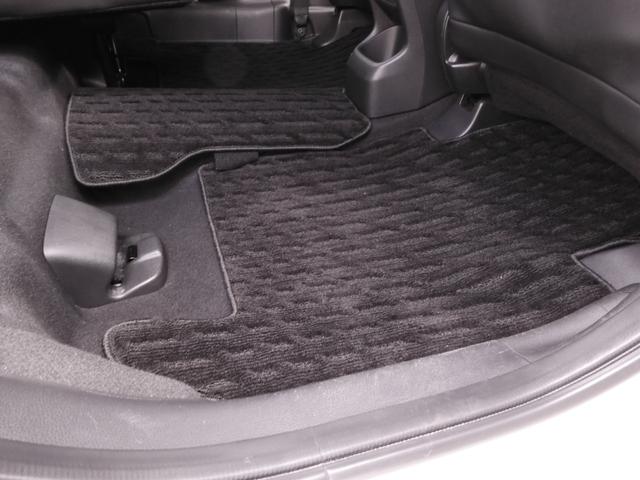 ヴェゼル ｅ：ＨＥＶＺ　４ＷＤ　ワンオーナー　いまコレ＋新品マット付　９インチナビ　バックカメラ　ドラレコ　ＥＴＣ２．０　渋滞追従機能付アダプティブクルーズコントロール　シートヒーター　Ｂｌｕｅｔｏｏｔｈ　純正アルミホイール（49枚目）