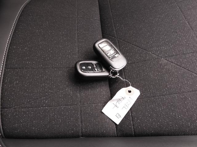 ヴェゼル ｅ：ＨＥＶＺ　４ＷＤ　ワンオーナー　いまコレ＋新品マット付　９インチナビ　バックカメラ　ドラレコ　ＥＴＣ２．０　渋滞追従機能付アダプティブクルーズコントロール　シートヒーター　Ｂｌｕｅｔｏｏｔｈ　純正アルミホイール（54枚目）