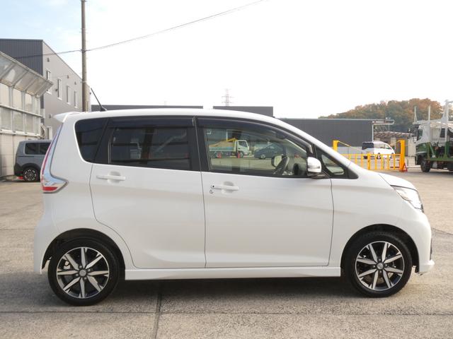 デイズ ハイウェイスターＧターボ　７型ナビ　マルチビューカメラ　低速衝突軽減ブレーキ　ＨＩＤオートライト　オートハイビーム　アイドリングストップ　純正ドラレコ　フォグライト　ブルートゥース　ＥＴＣ　オートリトラミラー（26枚目）