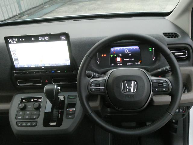 フリード エアーEX デモカー 11インチナビ バックカメラ ドラレコ ETC アダプティブクルーズコントロール 両側電動スライドドア シートヒーター Bluetooth LEDヘッドライト 衝突被害軽減ブレーキ 禁煙車(13枚目)