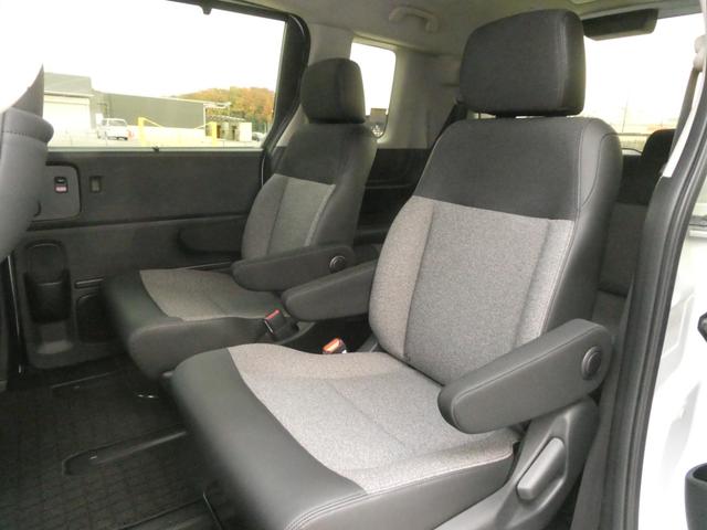 フリード エアーEX デモカー 11インチナビ バックカメラ ドラレコ ETC アダプティブクルーズコントロール 両側電動スライドドア シートヒーター Bluetooth LEDヘッドライト 衝突被害軽減ブレーキ 禁煙車(15枚目)