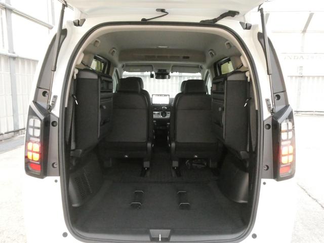 フリード エアーEX デモカー 11インチナビ バックカメラ ドラレコ ETC アダプティブクルーズコントロール 両側電動スライドドア シートヒーター Bluetooth LEDヘッドライト 衝突被害軽減ブレーキ 禁煙車(18枚目)