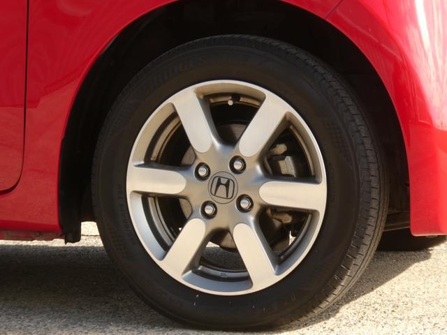 Ｎ－ＯＮＥ ツアラー・Ｌパッケージ　７インチナビ　バックカメラ　クルーズコントロー　Ｂｌｕｅｔｏｏｔｈ　ディスチャージドランプ　純正アルミホイール　電動格納ドアミラー　盗難防止装置　横滑り防止装置　フルセグＴＶ　パドルシフト　禁煙車（18枚目）