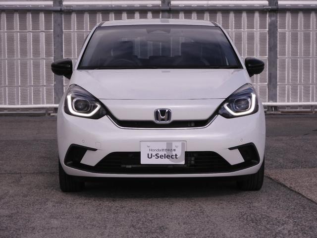 フィット ｅ：ＨＥＶホーム２０周年特別仕様車メゾン　ワンオーナー　９インチナビ　バックカメラ　ドラレコ　ＥＴＣ　アダプティブクルーズコントロール　シートヒーター　Ｂｌｕｅｔｏｏｔｈ　ＵＳＢ入力端子　ＬＥＤヘッドライト　衝突被害軽減ブレーキ　禁煙車（13枚目）