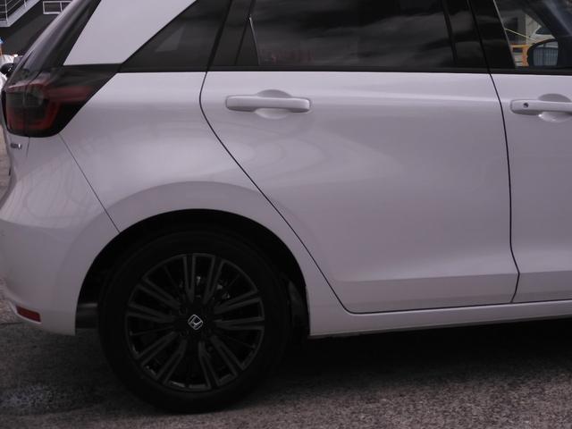 フィット ｅ：ＨＥＶホーム２０周年特別仕様車メゾン　ワンオーナー　９インチナビ　バックカメラ　ドラレコ　ＥＴＣ　アダプティブクルーズコントロール　シートヒーター　Ｂｌｕｅｔｏｏｔｈ　ＵＳＢ入力端子　ＬＥＤヘッドライト　衝突被害軽減ブレーキ　禁煙車（32枚目）