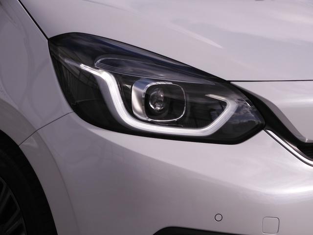 フィット ｅ：ＨＥＶホーム２０周年特別仕様車メゾン　ワンオーナー　９インチナビ　バックカメラ　ドラレコ　ＥＴＣ　アダプティブクルーズコントロール　シートヒーター　Ｂｌｕｅｔｏｏｔｈ　ＵＳＢ入力端子　ＬＥＤヘッドライト　衝突被害軽減ブレーキ　禁煙車（42枚目）