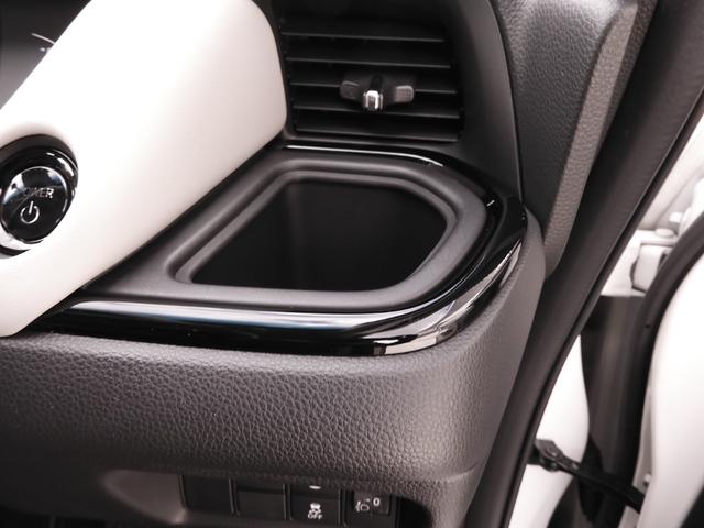 フィット ｅ：ＨＥＶホーム２０周年特別仕様車メゾン　ワンオーナー　９インチナビ　バックカメラ　ドラレコ　ＥＴＣ　アダプティブクルーズコントロール　シートヒーター　Ｂｌｕｅｔｏｏｔｈ　ＵＳＢ入力端子　ＬＥＤヘッドライト　衝突被害軽減ブレーキ　禁煙車（46枚目）