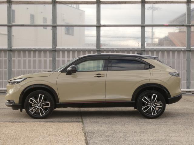 ヴェゼル e:HEVPLaY ワンオーナー 9インチナビ 全周囲カメラ ドラレコ ETC2.0 渋滞追従機能アダプティブクルーズ付 シートヒーター Bluetooth LEDヘッドライト 衝突被害軽減ブレーキ フルセグ 禁煙車(16枚目)