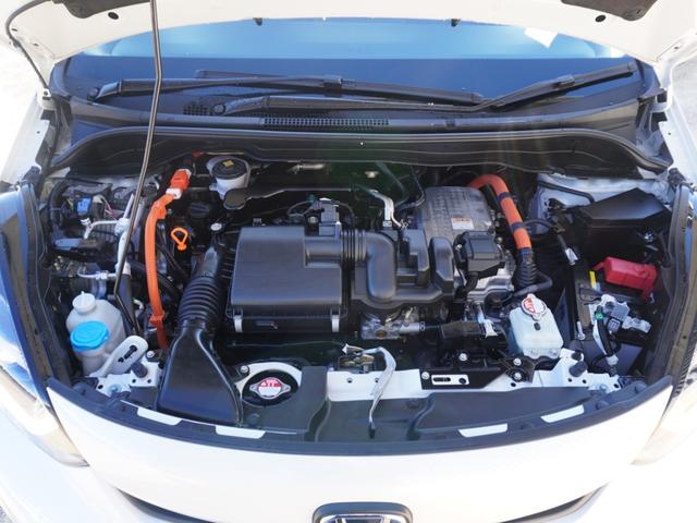 フィット ｅ：ＨＥＶホーム　デモカー　９インチナビ　バックカメラ　ドラレコ　ＥＴＣ　アダプティブクルーズコントロール　Ｂｌｕｅｔｏｏｔｈ　ＵＳＢ入力端子　ＬＥＤヘッドライト　衝突被害軽減ブレーキ　障害物センサー　禁煙車（20枚目）