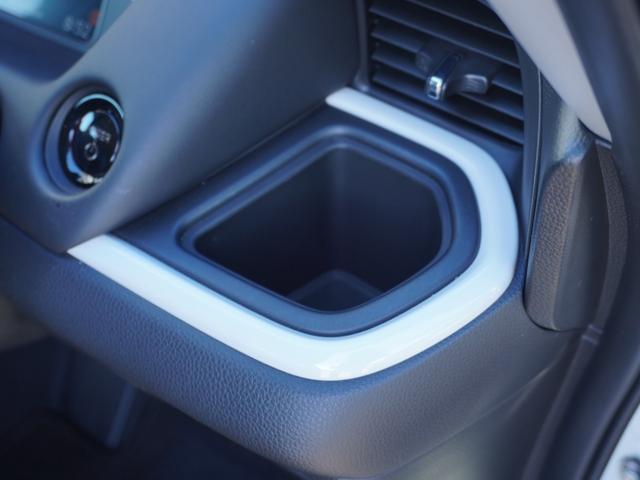 フィット ｅ：ＨＥＶホーム　デモカー　９インチナビ　バックカメラ　ドラレコ　ＥＴＣ　アダプティブクルーズコントロール　Ｂｌｕｅｔｏｏｔｈ　ＵＳＢ入力端子　ＬＥＤヘッドライト　衝突被害軽減ブレーキ　障害物センサー　禁煙車（58枚目）