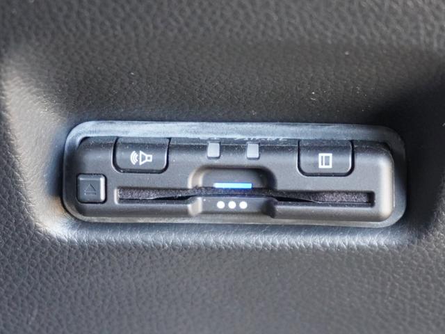 フィット ホーム　ワンオーナー　８インチナビ　バックカメラ　ドラレコ　ＥＴＣ　アダプティブクルーズコントロール　Ｂｌｕｅｔｏｏｔｈ　ＵＳＢ入力端子　ＬＥＤヘッドライト　衝突被害軽減ブレーキ　障害物センサー　禁煙車（5枚目）