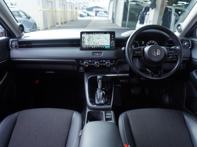 ヴェゼル e:HEVZ ワンオーナー 9インチナビ 全周囲カメラ ドラレコ ETC2.0 渋滞追従機能付アダプティブクルーズ シートヒーター Bluetooth 電動リアゲート 18インチ純正アルミホイール 禁煙車(9枚目)