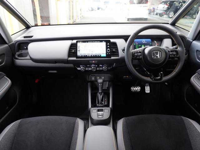 フィット e:HEVRS ワンオーナー 9インチナビ バックカメラ ドラレコ ETC2.0 アダプティブクルーズコントロール Bluetooth USB入力端子 LEDヘッドライト 衝突被害軽減ブレーキ オートハイビーム(9枚目)