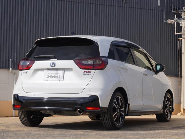 フィット e:HEVRS ワンオーナー 9インチナビ バックカメラ ドラレコ ETC2.0 アダプティブクルーズコントロール Bluetooth USB入力端子 LEDヘッドライト 衝突被害軽減ブレーキ オートハイビーム(16枚目)