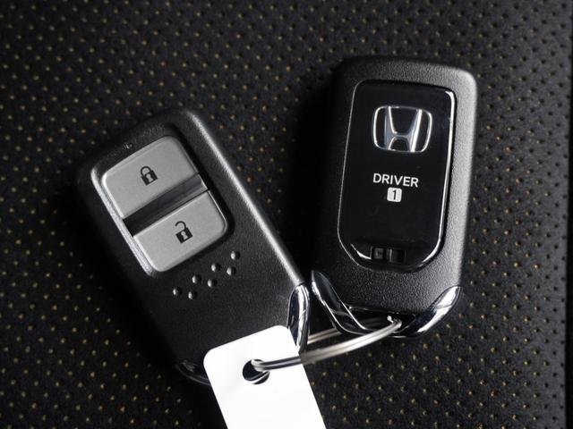 フィット e:HEVRS ワンオーナー 9インチナビ バックカメラ ドラレコ ETC2.0 アダプティブクルーズコントロール Bluetooth USB入力端子 LEDヘッドライト 衝突被害軽減ブレーキ オートハイビーム(36枚目)