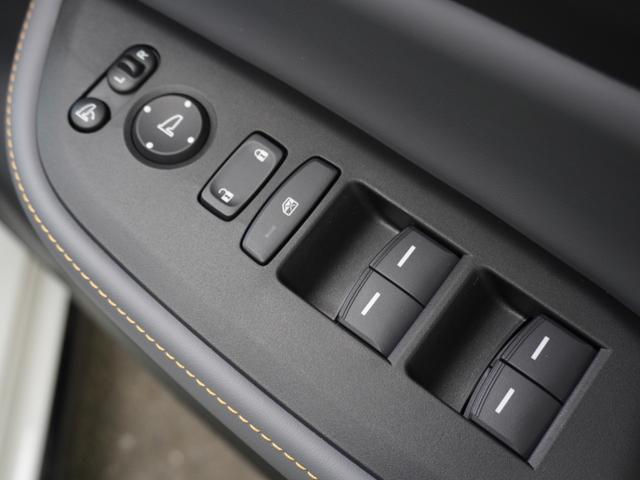 フィット e:HEVRS ワンオーナー 9インチナビ バックカメラ ドラレコ ETC2.0 アダプティブクルーズコントロール Bluetooth USB入力端子 LEDヘッドライト 衝突被害軽減ブレーキ オートハイビーム(42枚目)