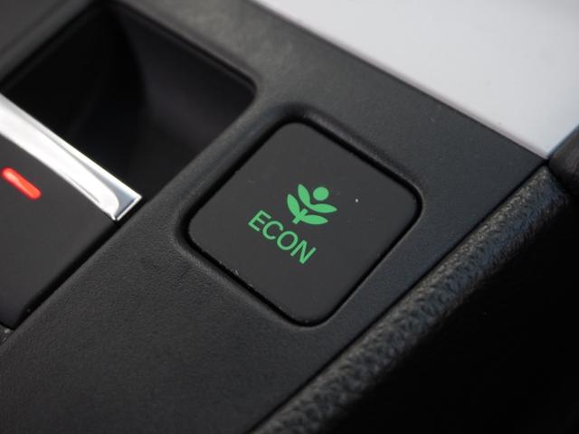 フィット ｅ：ＨＥＶホーム　１年保証ナビＤレコＲカメＥＴＣクルコンＢＴ地デジ　渋滞追従クルーズ　Ｂｌｕｅｔｏｏｔｈ　障害物センサー　デイライト　オートハイビーム　ＵＳＢ接続　衝突軽減ブレーキ　オートブレーキホールド　オートライト（40枚目）