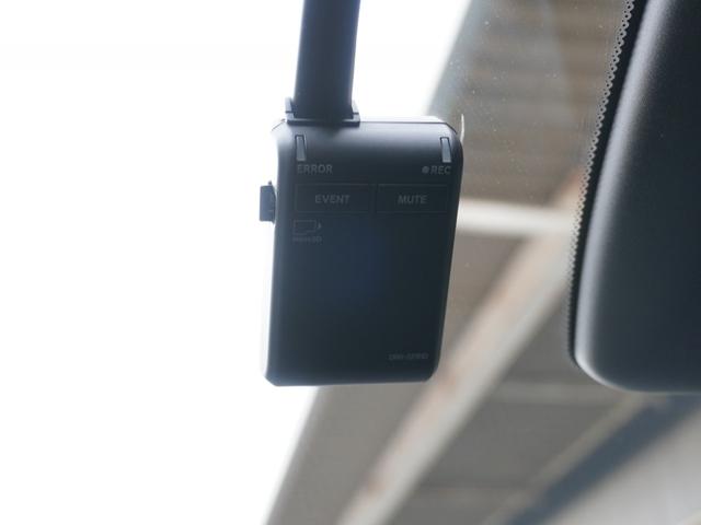 フィット e:HEVホーム デモカー 9インチナビ バックカメラ ドラレコ ETC アダプティブクルーズコントロール Bluetooth USB入力端子 LEDヘッドライト 衝突被害軽減ブレーキ オートハイビーム 禁煙車(5枚目)