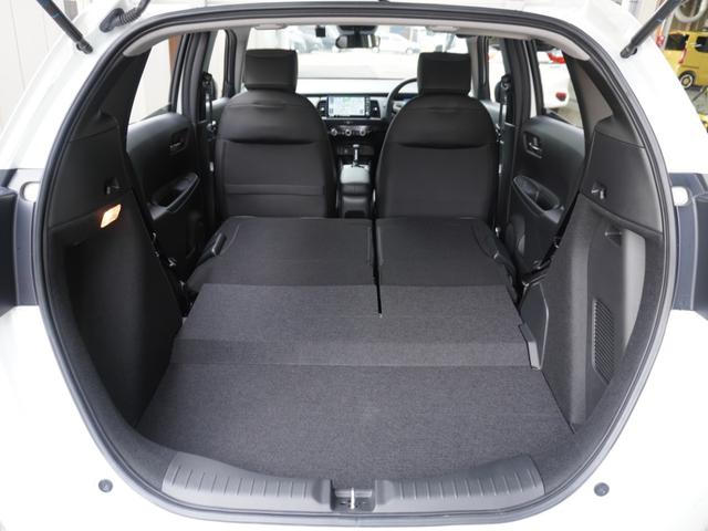 フィット e:HEVホーム デモカー 9インチナビ バックカメラ ドラレコ ETC アダプティブクルーズコントロール Bluetooth USB入力端子 LEDヘッドライト 衝突被害軽減ブレーキ オートハイビーム 禁煙車(12枚目)