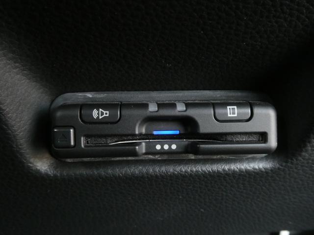 フィット ホーム　ワンオーナー　８インチ純正ナビ　バックカメラ　ＥＴＣ　渋滞追従クルーズ　障害物センサー　シートヒーター　Ｂｌｕｅｔｏｏｔｈ　デイライト　オートハイビーム　禁煙車　ＤＶＤ再生　フルセグ　スペアキー有り（5枚目）