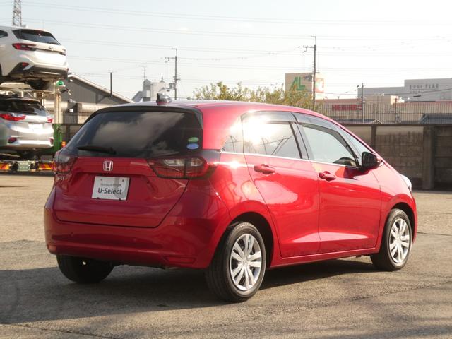 フィット ホーム　ワンオーナー　８インチ純正ナビ　バックカメラ　ＥＴＣ　渋滞追従クルーズ　障害物センサー　シートヒーター　Ｂｌｕｅｔｏｏｔｈ　デイライト　オートハイビーム　禁煙車　ＤＶＤ再生　フルセグ　スペアキー有り（14枚目）