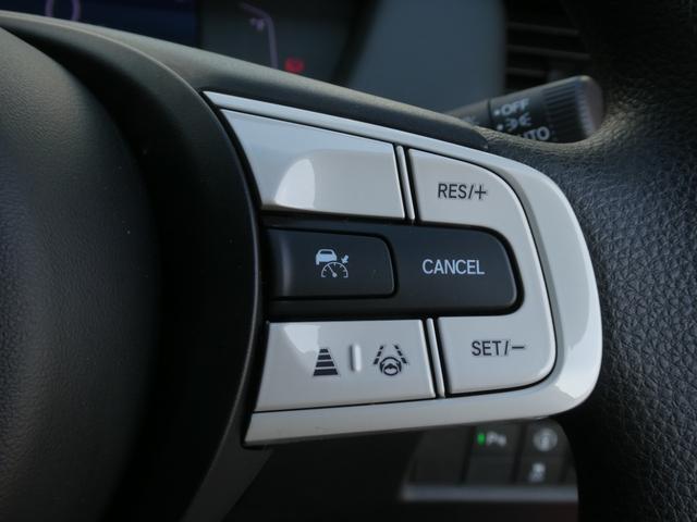 フィット ホーム　ワンオーナー　８インチ純正ナビ　バックカメラ　ＥＴＣ　渋滞追従クルーズ　障害物センサー　シートヒーター　Ｂｌｕｅｔｏｏｔｈ　デイライト　オートハイビーム　禁煙車　ＤＶＤ再生　フルセグ　スペアキー有り（16枚目）