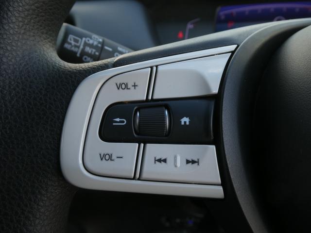 フィット ホーム　ワンオーナー　８インチ純正ナビ　バックカメラ　ＥＴＣ　渋滞追従クルーズ　障害物センサー　シートヒーター　Ｂｌｕｅｔｏｏｔｈ　デイライト　オートハイビーム　禁煙車　ＤＶＤ再生　フルセグ　スペアキー有り（49枚目）