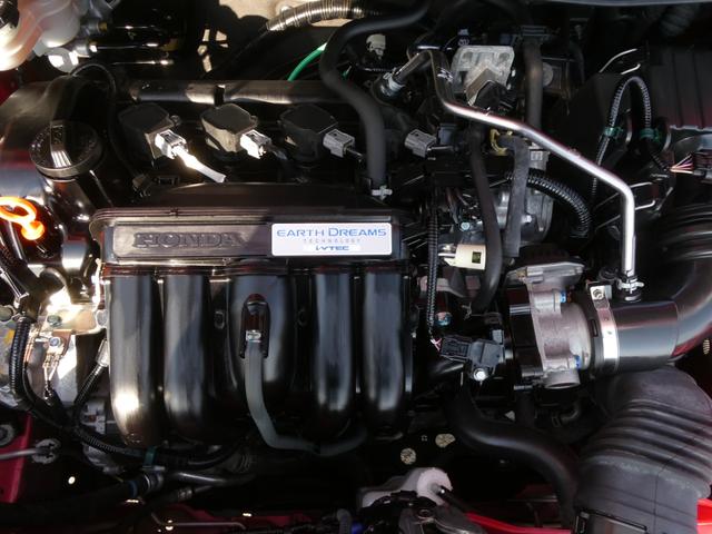 フィット ホーム　ワンオーナー　８インチ純正ナビ　バックカメラ　ＥＴＣ　渋滞追従クルーズ　障害物センサー　シートヒーター　Ｂｌｕｅｔｏｏｔｈ　デイライト　オートハイビーム　禁煙車　ＤＶＤ再生　フルセグ　スペアキー有り（60枚目）