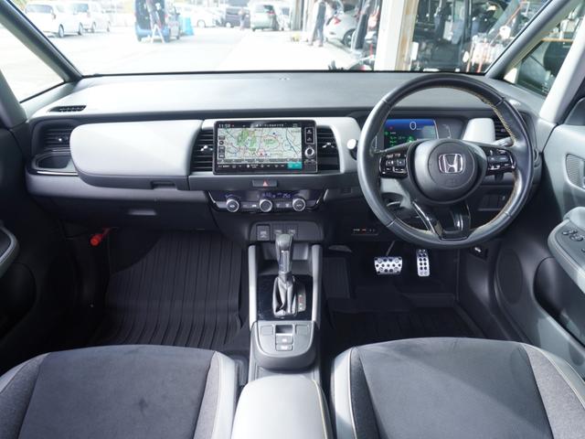 フィット ｅ：ＨＥＶＲＳ　ワンオーナー　９インチナビ　バックカメラ　ドラレコ　ＥＴＣ２．０　アダプティブクルーズコントロール　Ｂｌｕｅｔｏｏｔｈ　ＵＳＢ入力端子　ＬＥＤヘッドライト　衝突被害軽減ブレーキ　減速セレクター　禁煙車（9枚目）