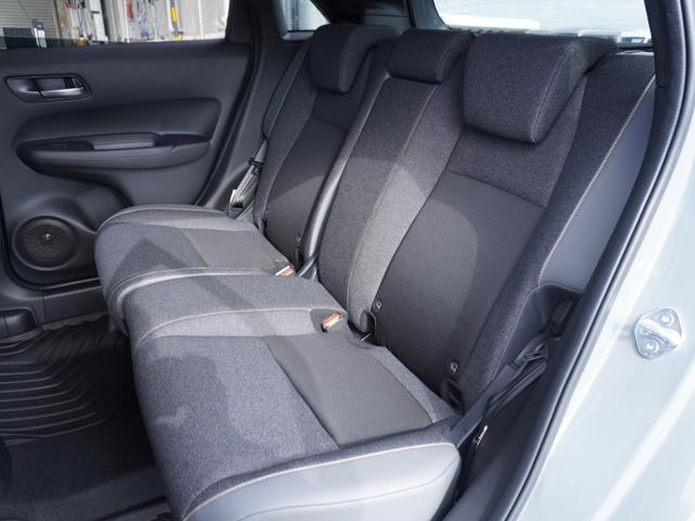 フィット ｅ：ＨＥＶＲＳ　ワンオーナー　９インチナビ　バックカメラ　ドラレコ　ＥＴＣ２．０　アダプティブクルーズコントロール　Ｂｌｕｅｔｏｏｔｈ　ＵＳＢ入力端子　ＬＥＤヘッドライト　衝突被害軽減ブレーキ　減速セレクター　禁煙車（11枚目）