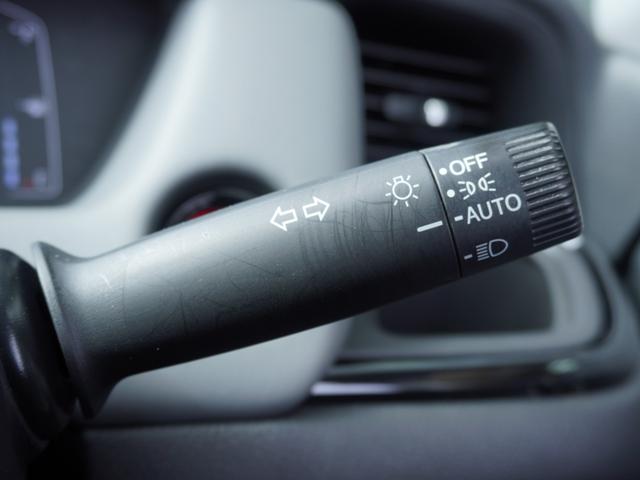 フィット ｅ：ＨＥＶＲＳ　ワンオーナー　９インチナビ　バックカメラ　ドラレコ　ＥＴＣ２．０　アダプティブクルーズコントロール　Ｂｌｕｅｔｏｏｔｈ　ＵＳＢ入力端子　ＬＥＤヘッドライト　衝突被害軽減ブレーキ　減速セレクター　禁煙車（50枚目）