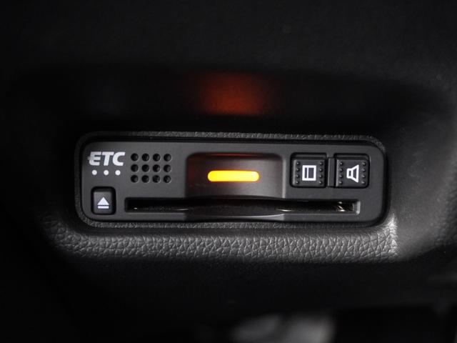 フィット １３Ｇ・Ｌホンダセンシング　ワンオーナー　いまコレ＋新品マット付　７インチナビ　バックカメラ　前後ドラレコ　ＥＴＣ　アダプティブクルーズコントロール　Ｂｌｕｅｔｏｏｔｈ　ＵＳＢ入力端子　ＬＥＤヘッドライト　衝突被害軽減ブレーキ（9枚目）