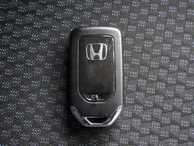 フィット １３Ｇ・Ｌホンダセンシング　ワンオーナー　いまコレ＋新品マット付　７インチナビ　バックカメラ　前後ドラレコ　ＥＴＣ　アダプティブクルーズコントロール　Ｂｌｕｅｔｏｏｔｈ　ＵＳＢ入力端子　ＬＥＤヘッドライト　衝突被害軽減ブレーキ（37枚目）