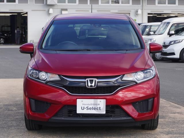 フィットハイブリッド Ｆパッケージコンフォートエディション　７インチナビ　バックカメラ　ＥＴＣ　Ｂｌｕｅｔｏｏｔｈ　ＬＥＤヘッドライト　シートヒーター　衝突被害軽減ブレーキ　横滑り防止装置　フルセグ　電動格納ドアミラー　盗難防止装置　アイドリングストップ（12枚目）