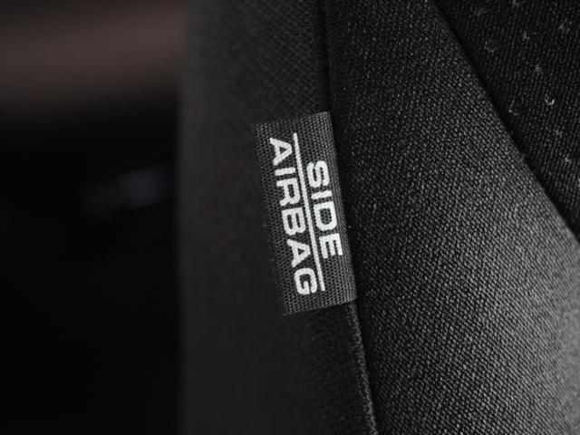 フィットハイブリッド Ｆパッケージコンフォートエディション　７インチナビ　バックカメラ　ＥＴＣ　Ｂｌｕｅｔｏｏｔｈ　ＬＥＤヘッドライト　シートヒーター　衝突被害軽減ブレーキ　横滑り防止装置　フルセグ　電動格納ドアミラー　盗難防止装置　アイドリングストップ（40枚目）