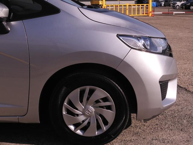 フィット １３Ｇ・Ｌパッケージ　ワンオーナー　９インチ純正ナビ　バックカメラ　ＥＴＣ　Ｂｌｕｅｔｏｏｔｈ　ＬＥＤヘッドライト　横滑り防止装置　スマートキー　盗難防止装置　ＣＤ　ＤＶＤ　ワンセグＴＶ　オートライト　ＡＢＳ　禁煙車（29枚目）