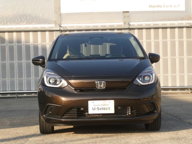 フィット ホーム２０周年特別仕様車メゾン　ワンオーナー　９インチ純正ナビ　ドラレコ　ＥＴＣ　バックカメラ　渋滞追従クルーズ　Ｂｌｕｅｔｏｏｔｈ　障害物センサー　シートヒーター　オートハイビーム　１６インチ純正アルミホイール　禁煙車　フルセグ（13枚目）