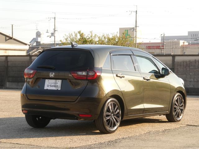 フィット ホーム２０周年特別仕様車メゾン　ワンオーナー　９インチ純正ナビ　ドラレコ　ＥＴＣ　バックカメラ　渋滞追従クルーズ　Ｂｌｕｅｔｏｏｔｈ　障害物センサー　シートヒーター　オートハイビーム　１６インチ純正アルミホイール　禁煙車　フルセグ（16枚目）