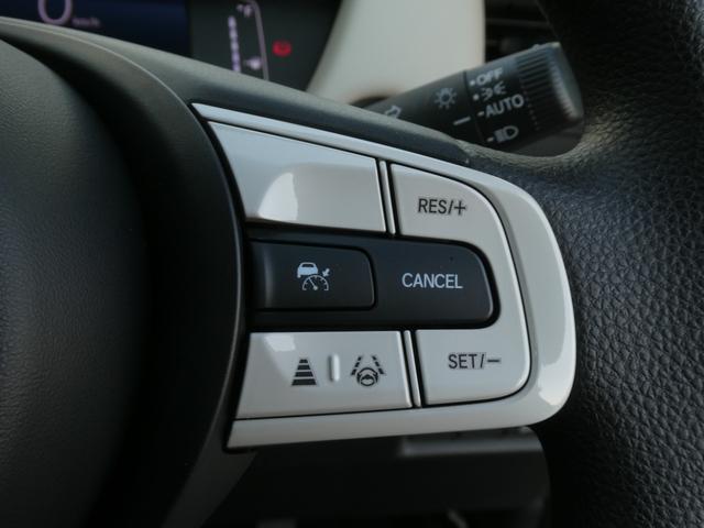 フィット ホーム２０周年特別仕様車メゾン　ワンオーナー　９インチ純正ナビ　ドラレコ　ＥＴＣ　バックカメラ　渋滞追従クルーズ　Ｂｌｕｅｔｏｏｔｈ　障害物センサー　シートヒーター　オートハイビーム　１６インチ純正アルミホイール　禁煙車　フルセグ（18枚目）