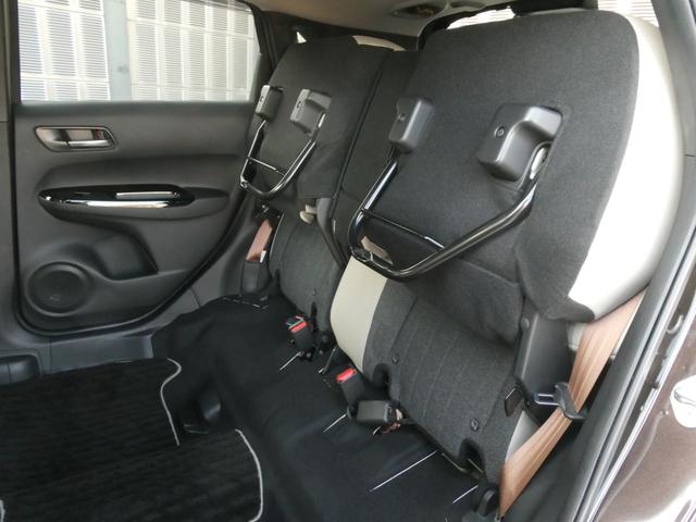 フィット ホーム２０周年特別仕様車メゾン　ワンオーナー　９インチ純正ナビ　ドラレコ　ＥＴＣ　バックカメラ　渋滞追従クルーズ　Ｂｌｕｅｔｏｏｔｈ　障害物センサー　シートヒーター　オートハイビーム　１６インチ純正アルミホイール　禁煙車　フルセグ（40枚目）